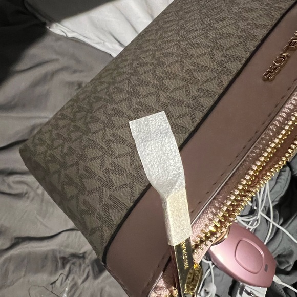 NWT Michael Kors bag - Picture 3 of 3